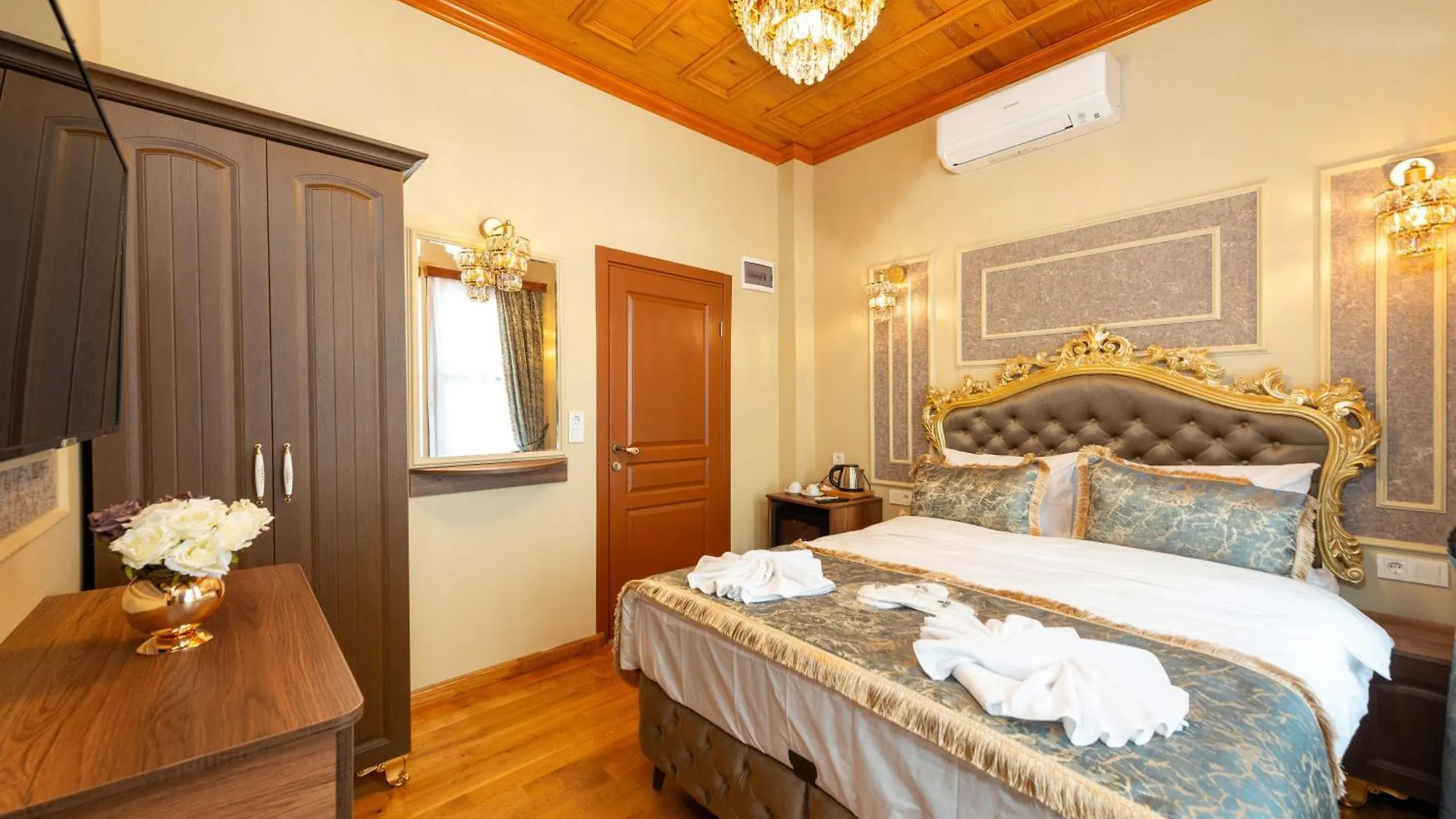 Brown Mansion Oldcity Istanbul