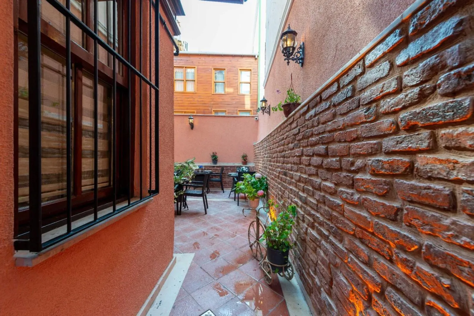 Brown Mansion Oldcity Istanbul Hotel